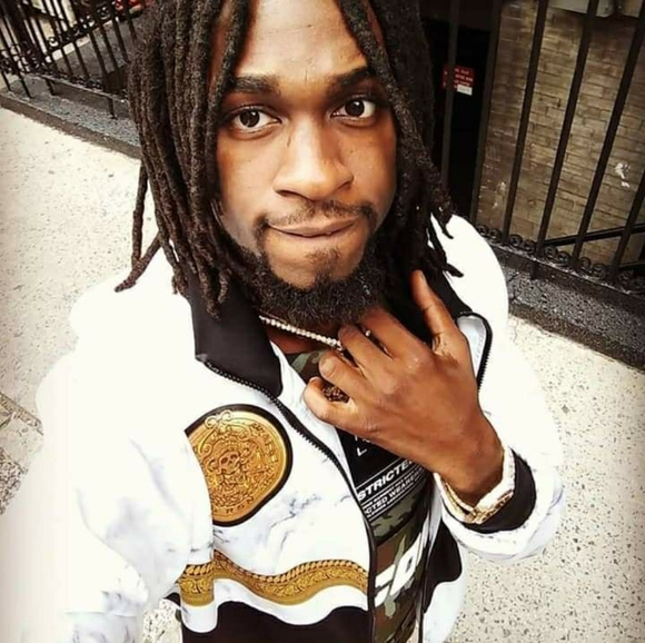 Meet your Posher, Delshaun - Picture 2 of 5